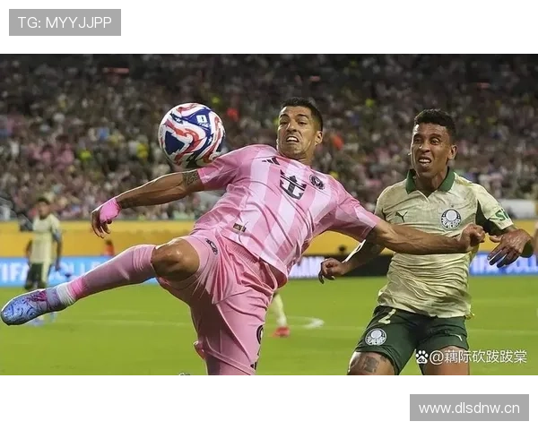 阿尔瓦雷斯 vs 苏亚雷斯:南美锋霸的传承与差异 阿尔瓦雷斯 vs 苏亚雷斯:南美锋霸的传承与差异