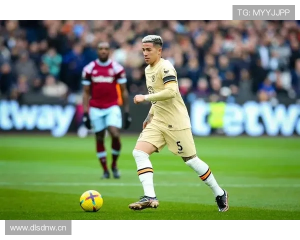 从南美潜力股到欧洲顶级中场:恩佐的成长轨迹 从南美潜力股到欧洲顶级中场:恩佐的成长轨迹