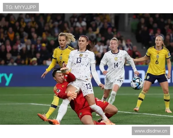 亚历克斯·摩根家的狗都吃有机牛排？